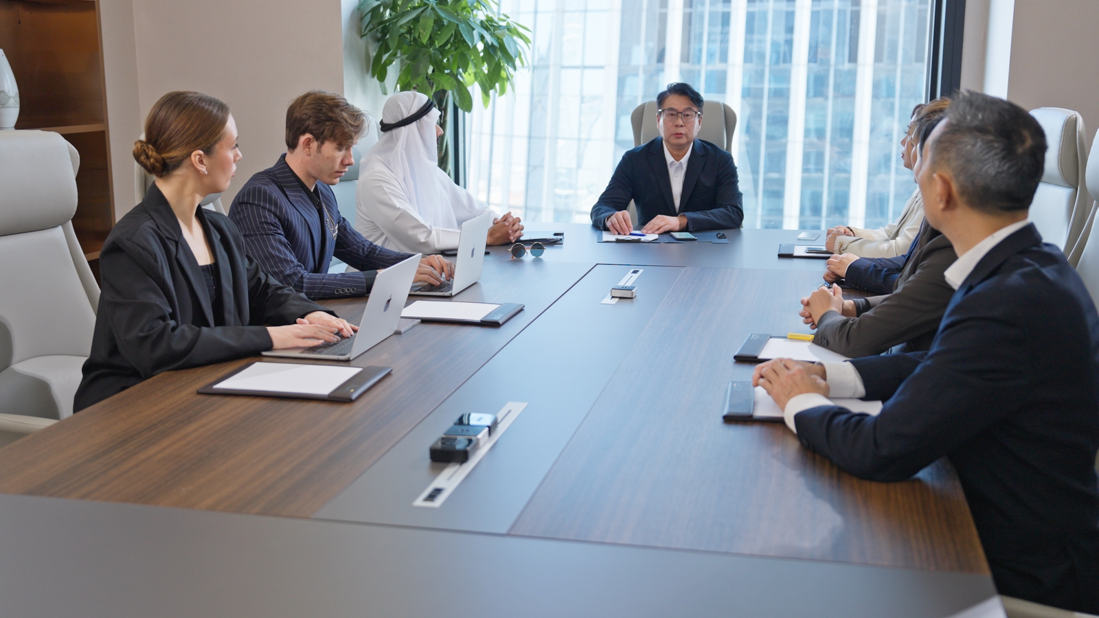 Client-centric service model and BIM collaboration platform for glass facade projects